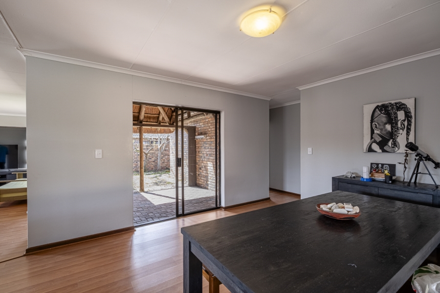 4 Bedroom Property for Sale in Summerstrand Eastern Cape